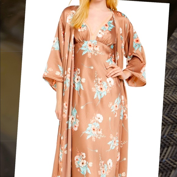 INC Intl Concepts Floral Print Long Wrap Robe. XS. - Picture 1 of 7